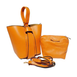 Sac bandoulière en cuir grainé avec pochette